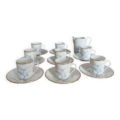 Service à café huit tasses et pot à crème porcelaine de Limoges monogramme