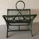 Porte revues vintage en rotin vert camouflage