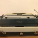 Typewriter japy p941 with nine ribbons
