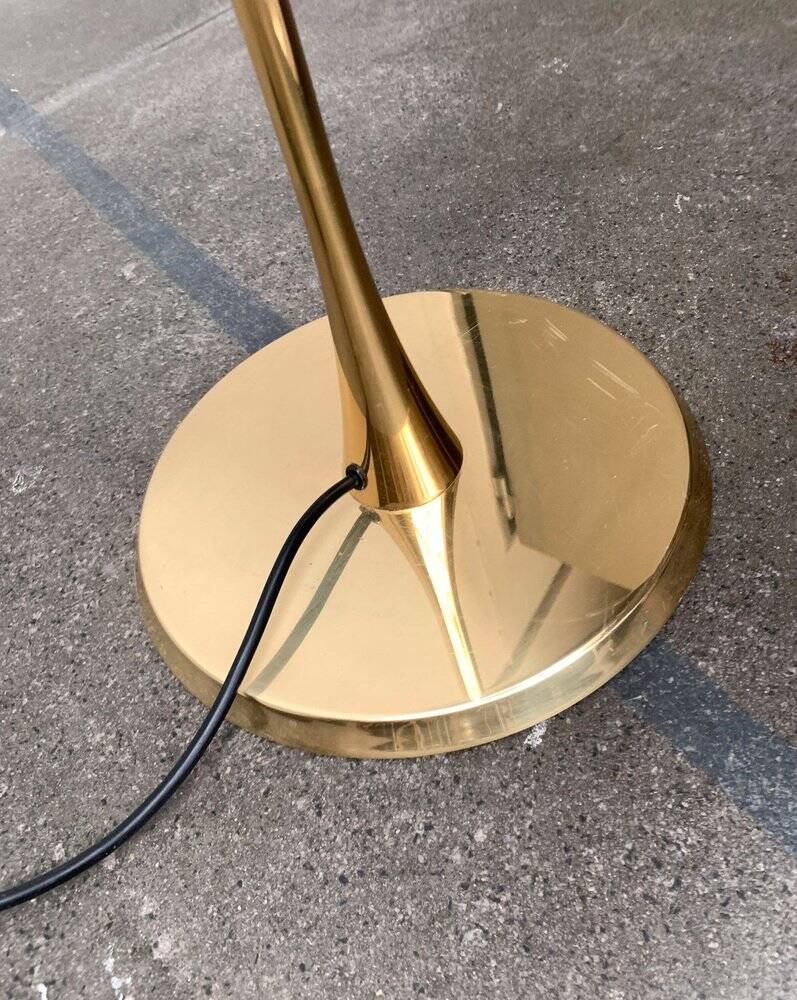 Lonea floor lamp in Hollywood Regency vintage style in brass by Florian Schulz.