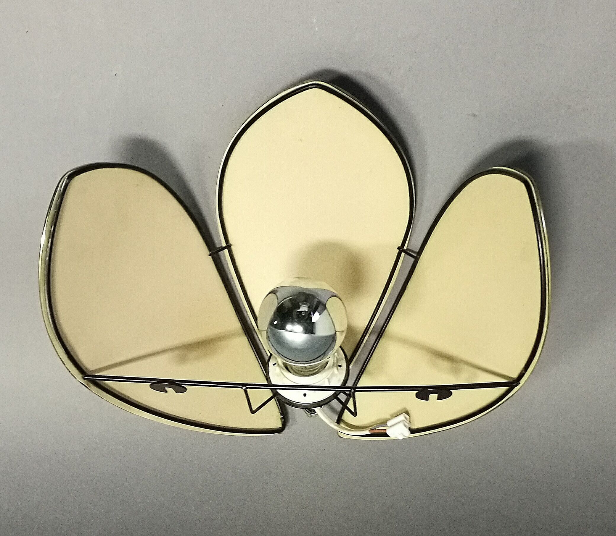 flower wall lamp  70