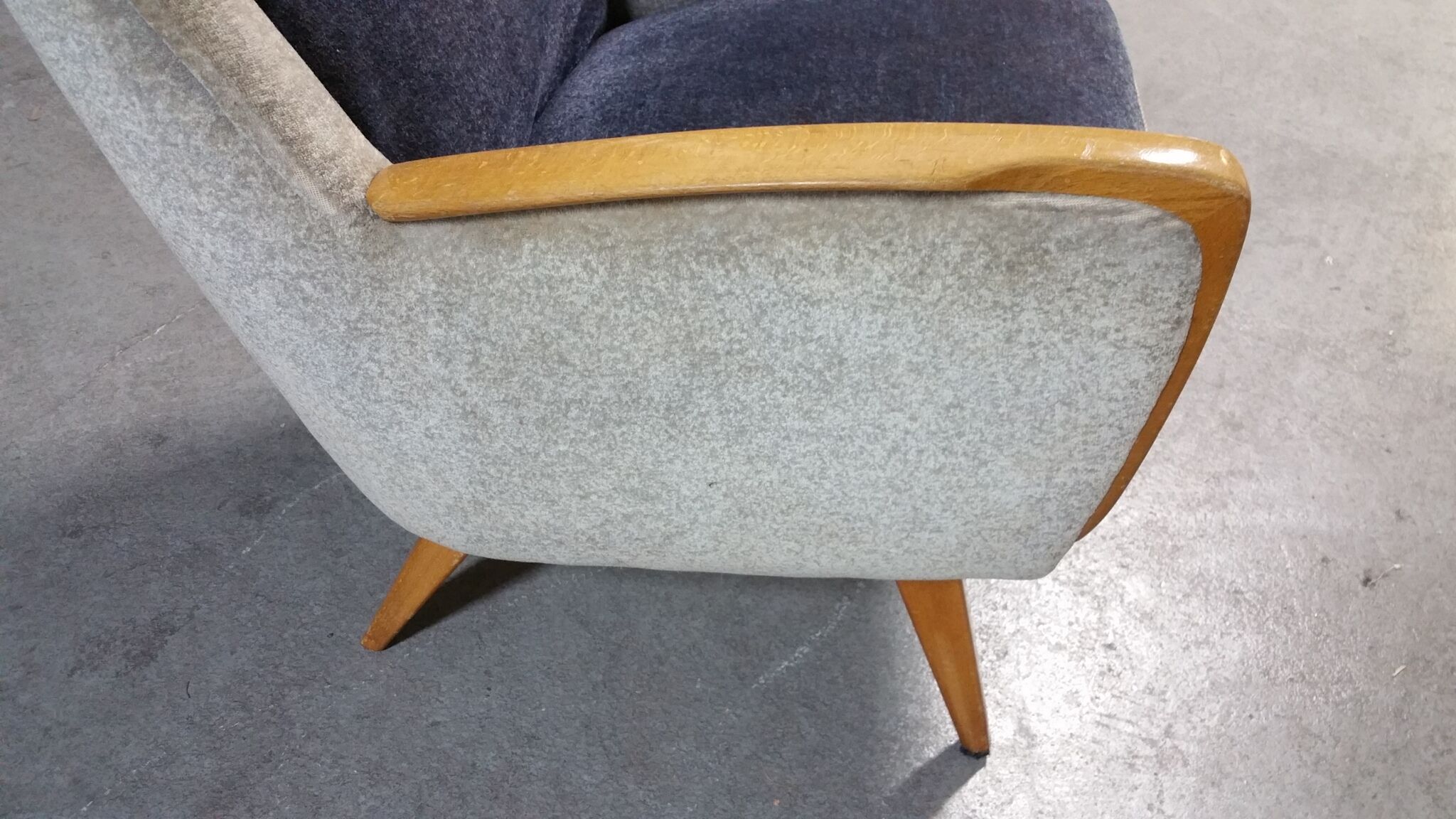 Bi color armchair of the 59/60
