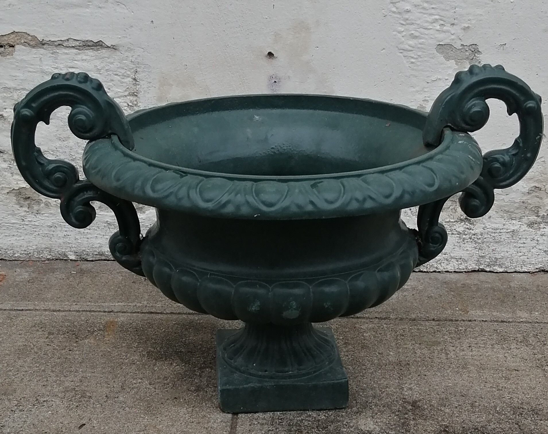 Cast iron medicis vases