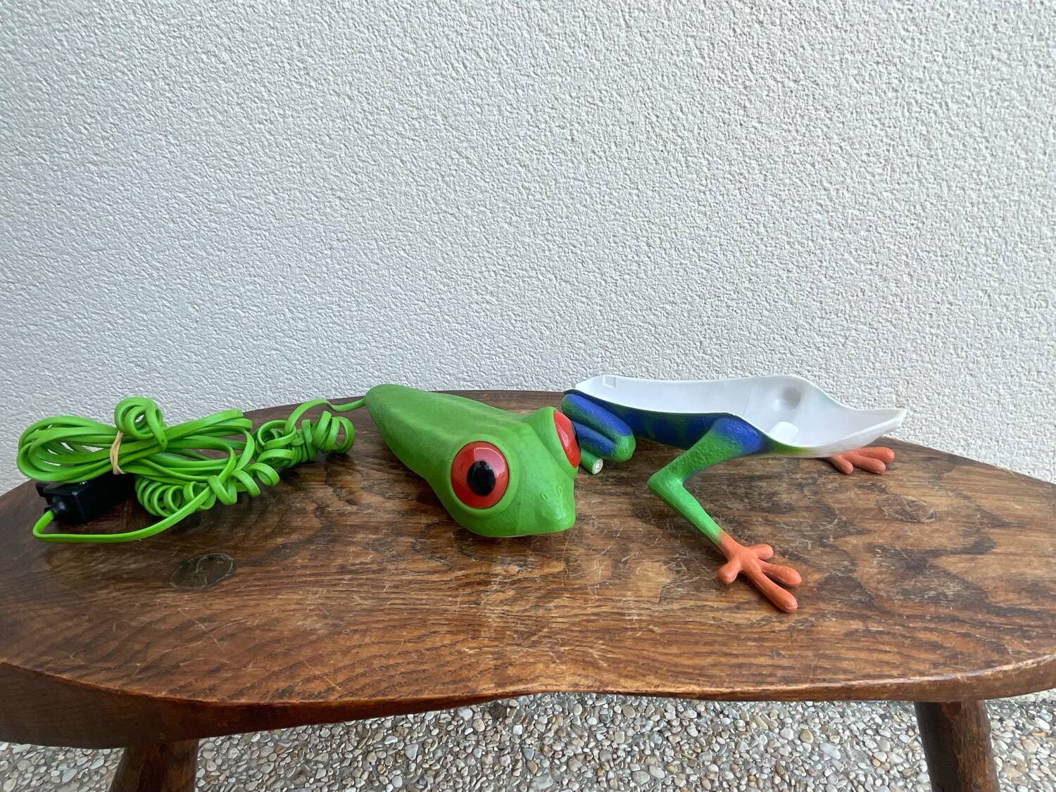 Vintage frog telephone