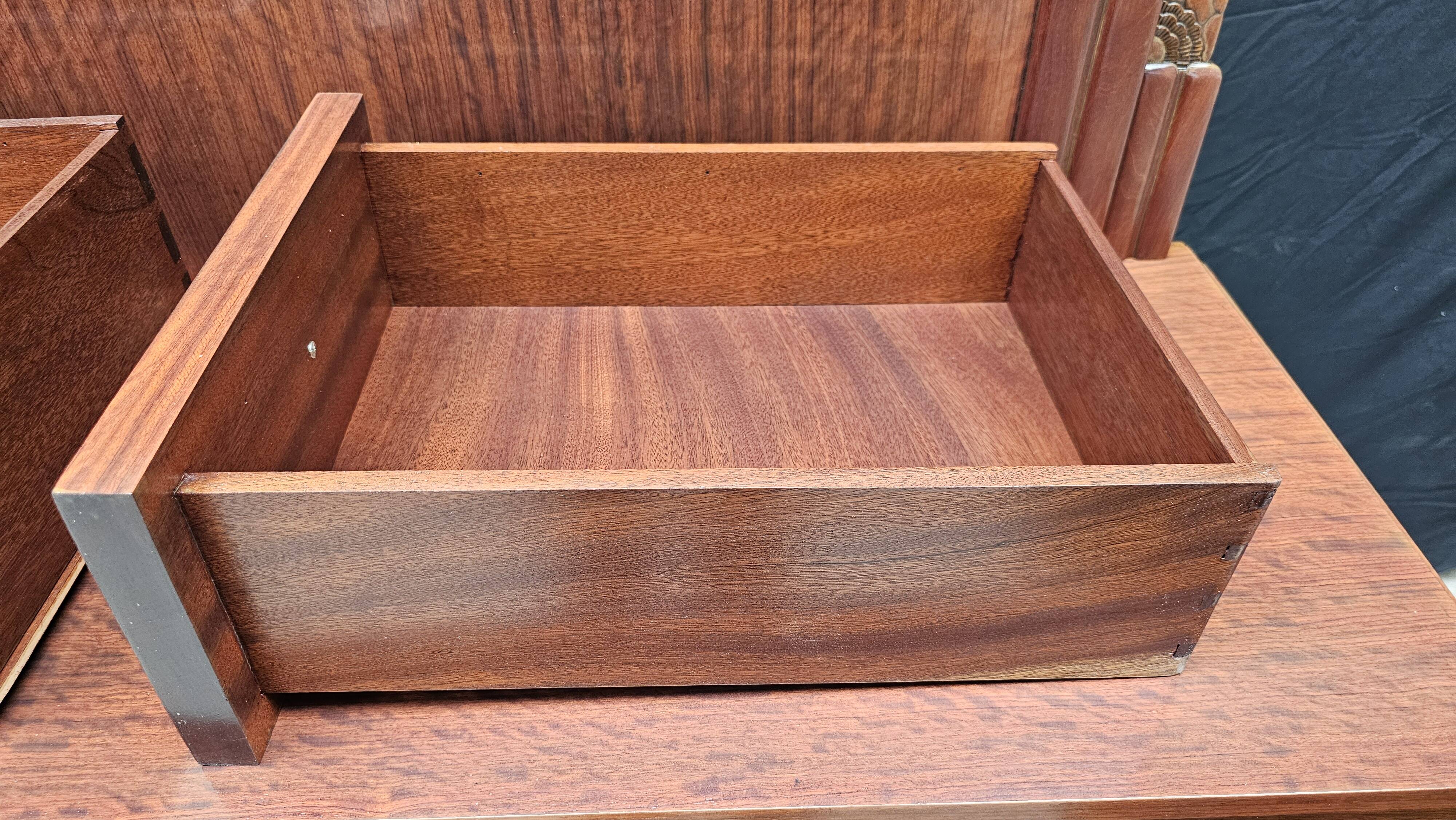 Art Deco buffet by Saddier & Fils in solid rosewood and veneer.