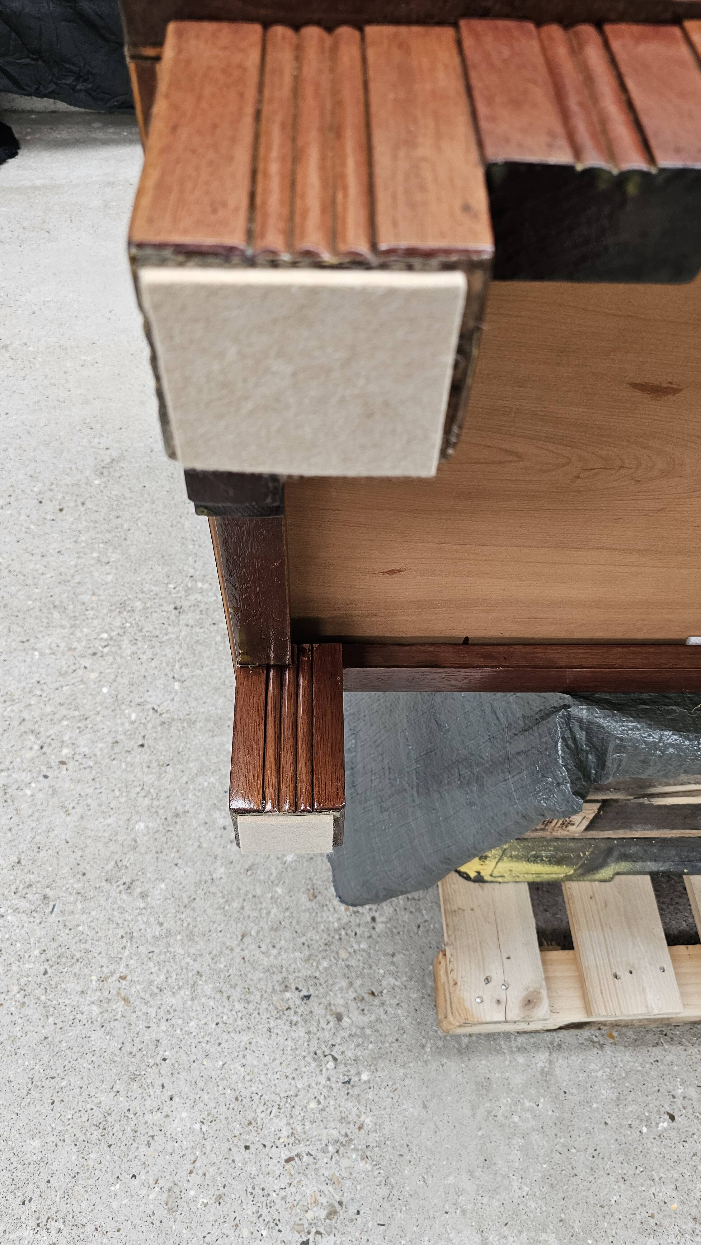 Art Deco buffet by Saddier & Fils in solid rosewood and veneer.