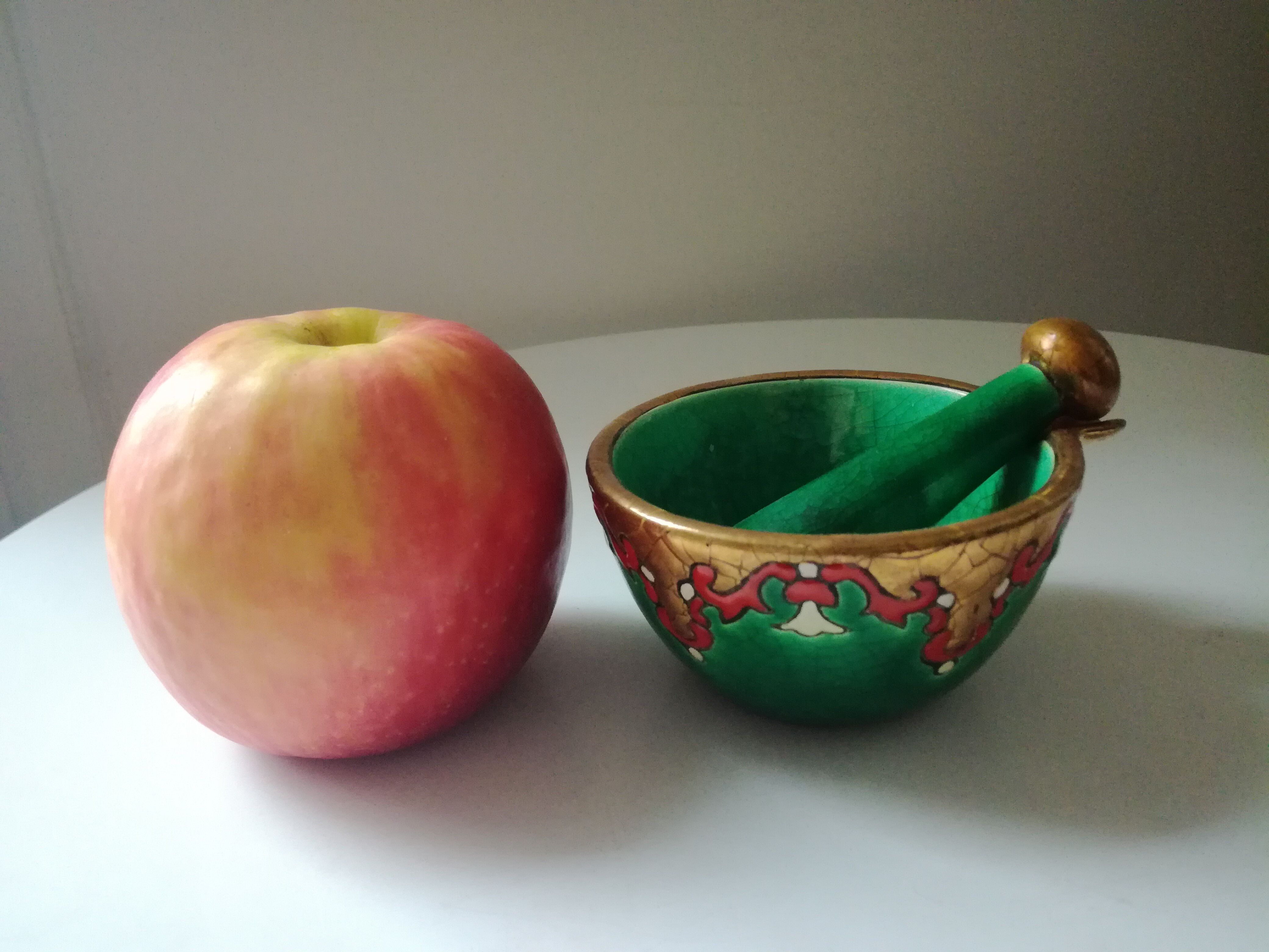 Longwy mortar and pestle