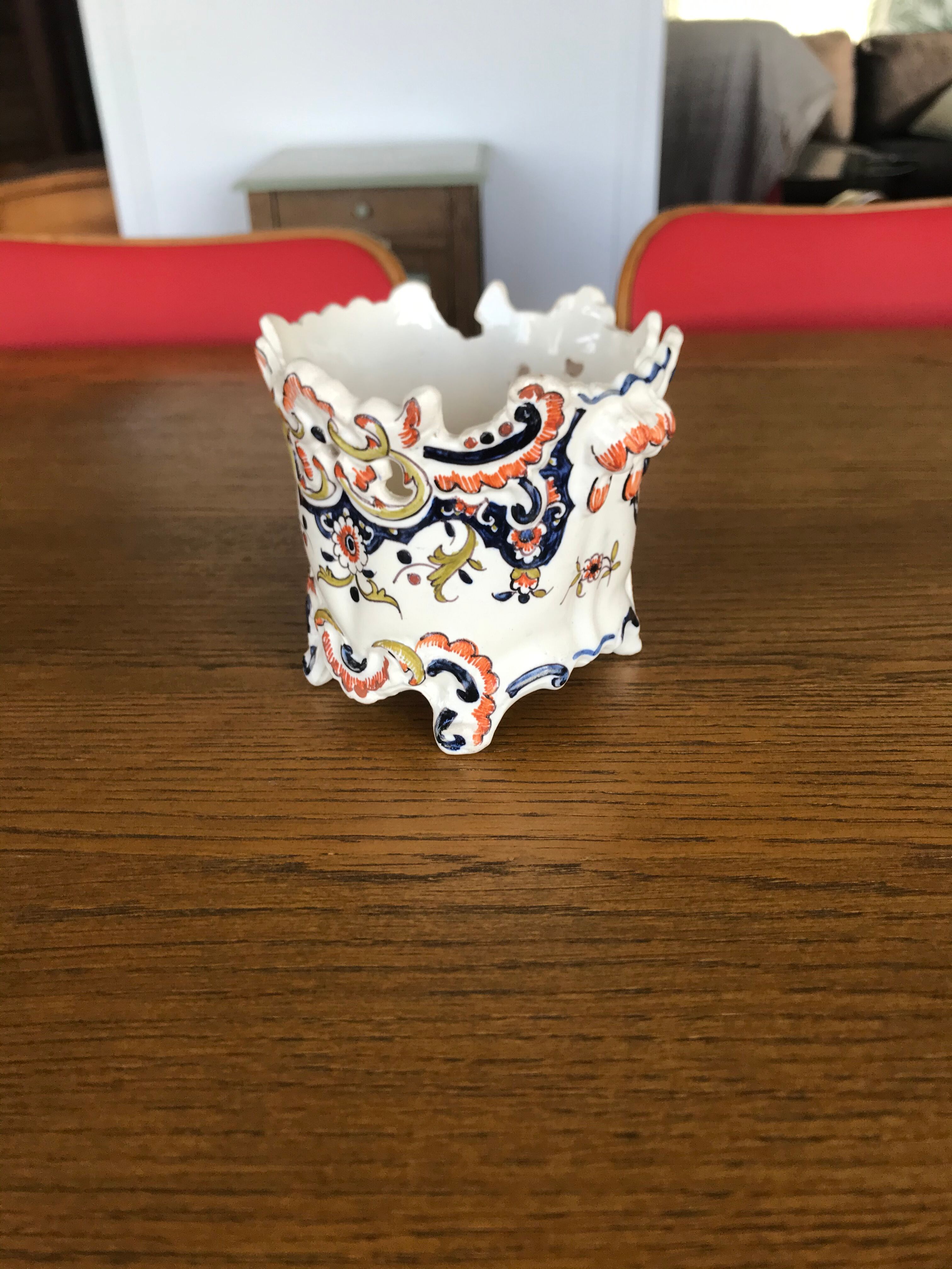 Ceramic pot cover