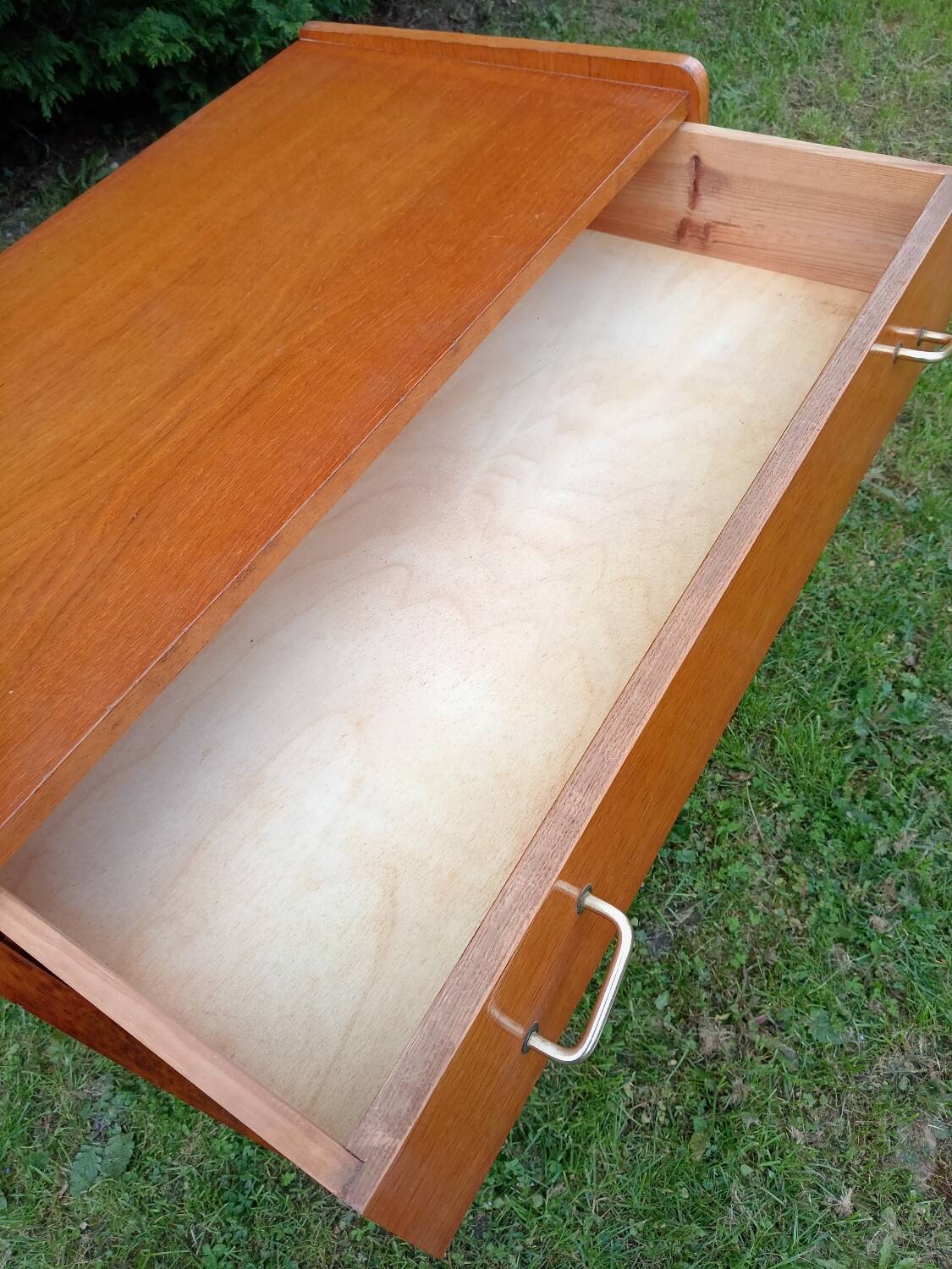 Vintage chest of drawers