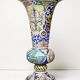 Vase cornet en faïence de Nevers, Montagnon