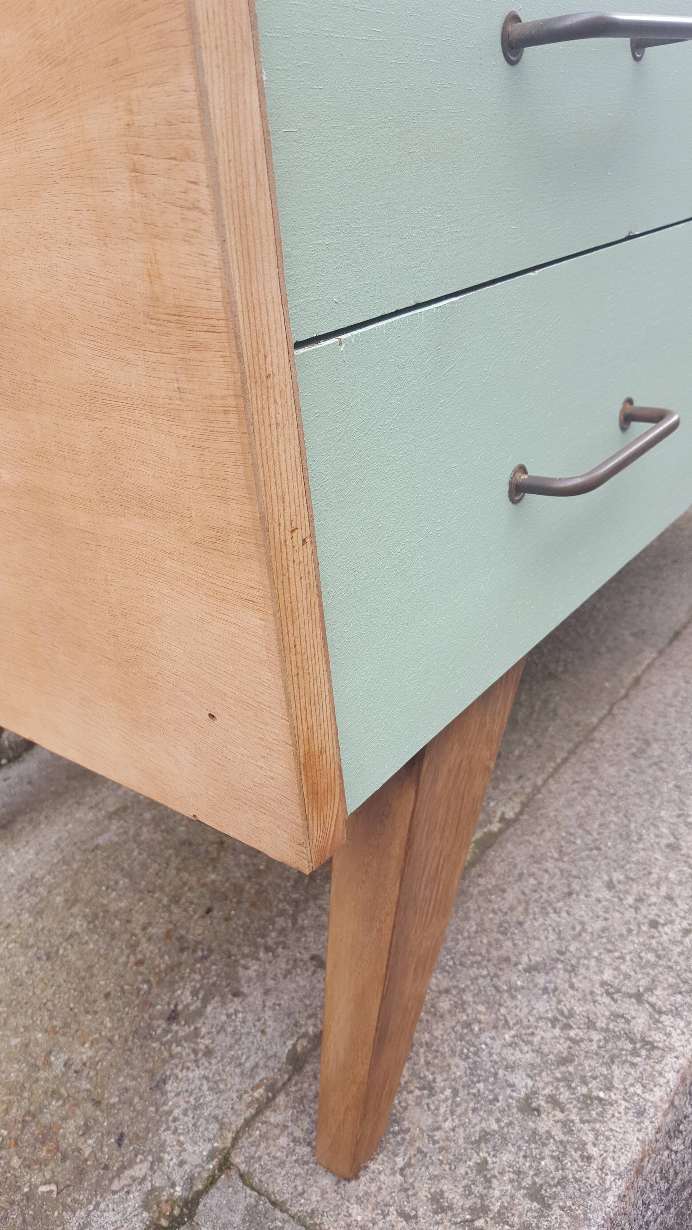 Vintage chest of drawers
