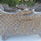 Cast iron planter