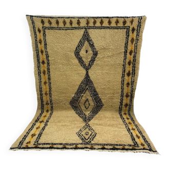 Handmade Moroccan Berber rug 300 x 183 CM