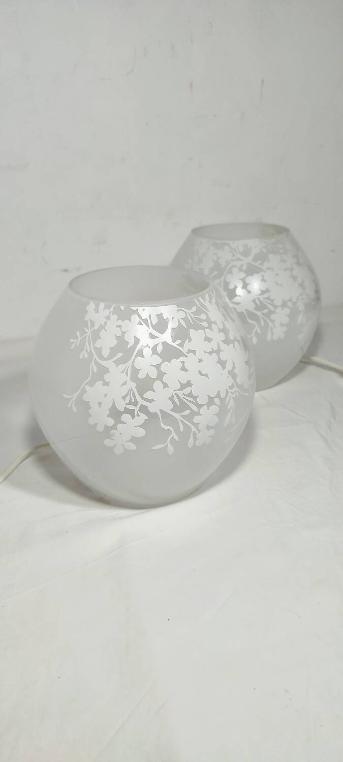 Par de lámparas de cristal. España, 1990s.