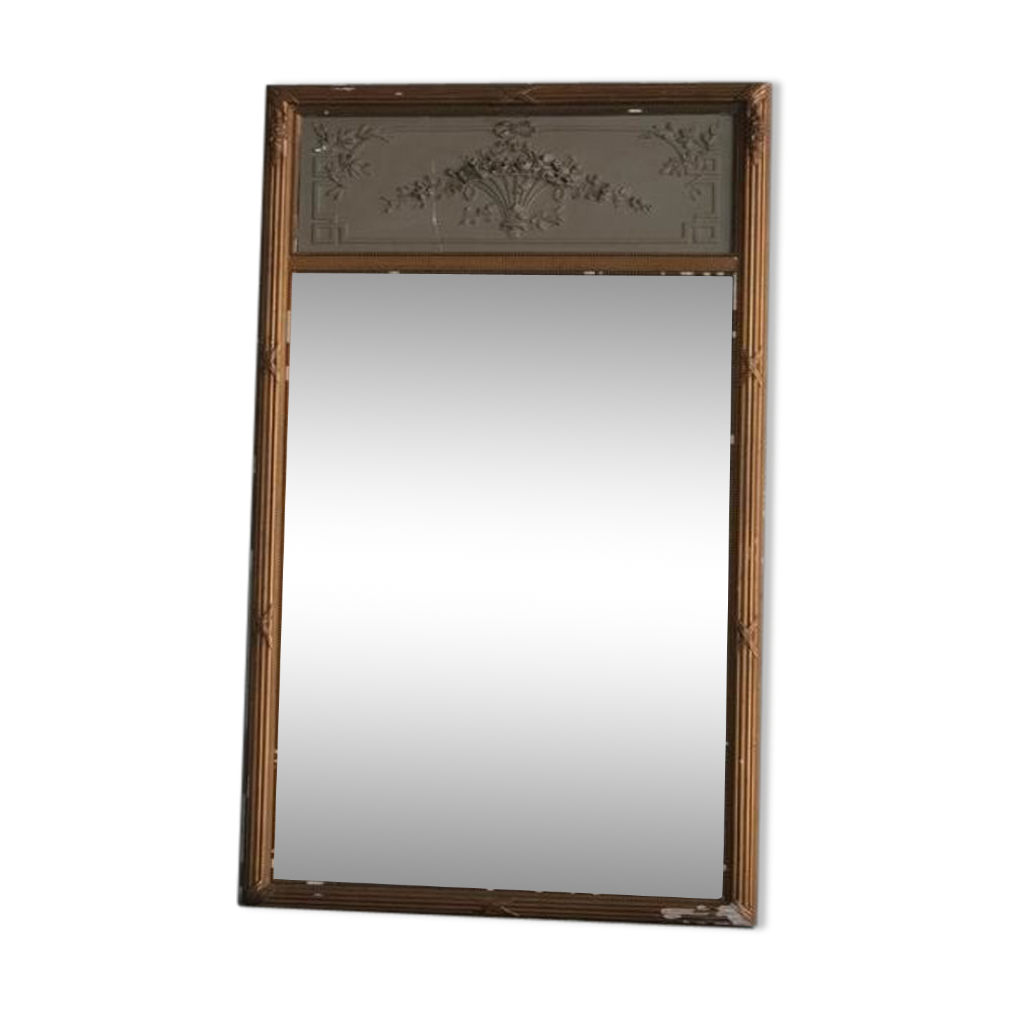 Louis XVI style in Golden stucco trumeau