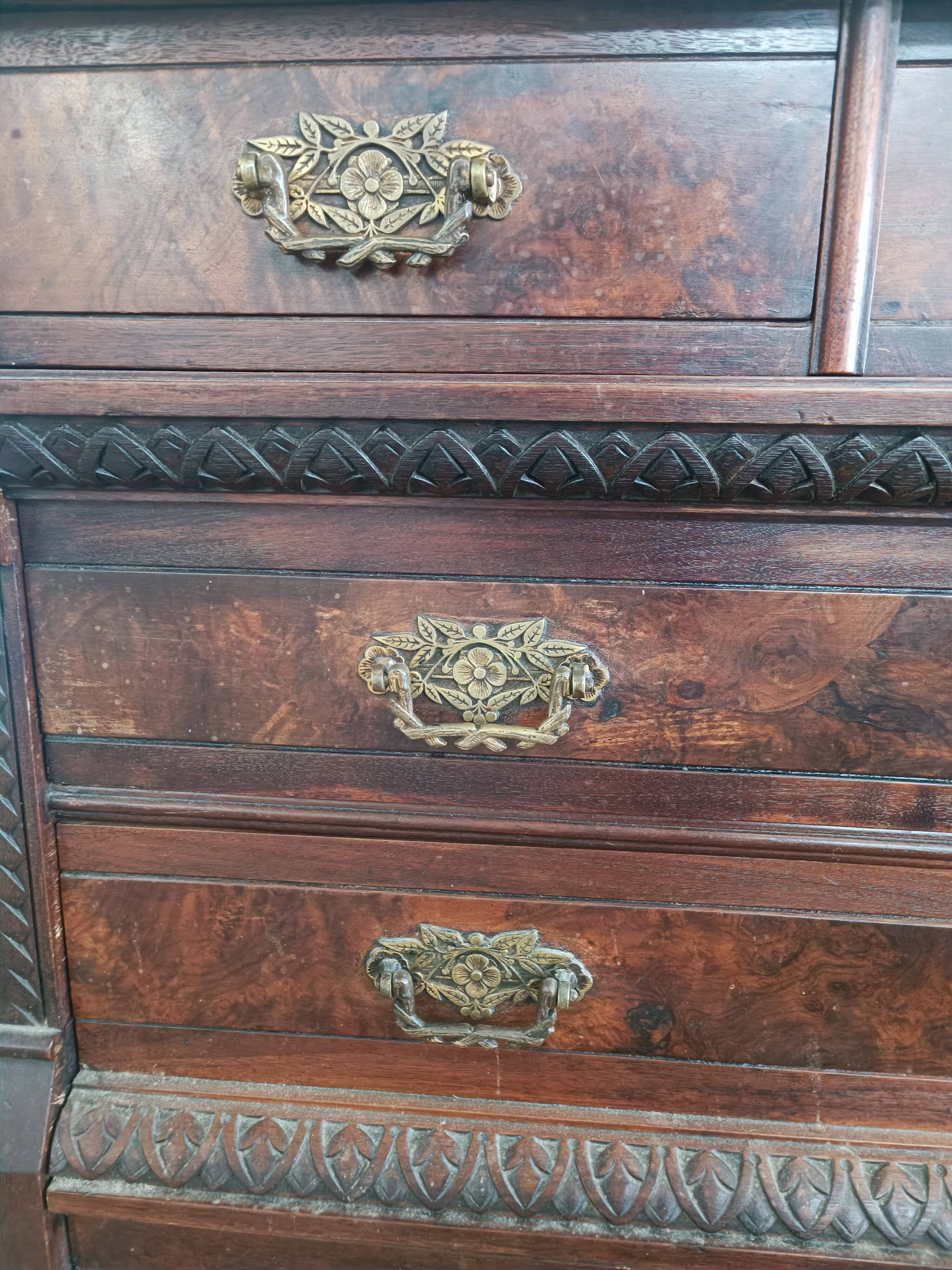 Commode ancienne