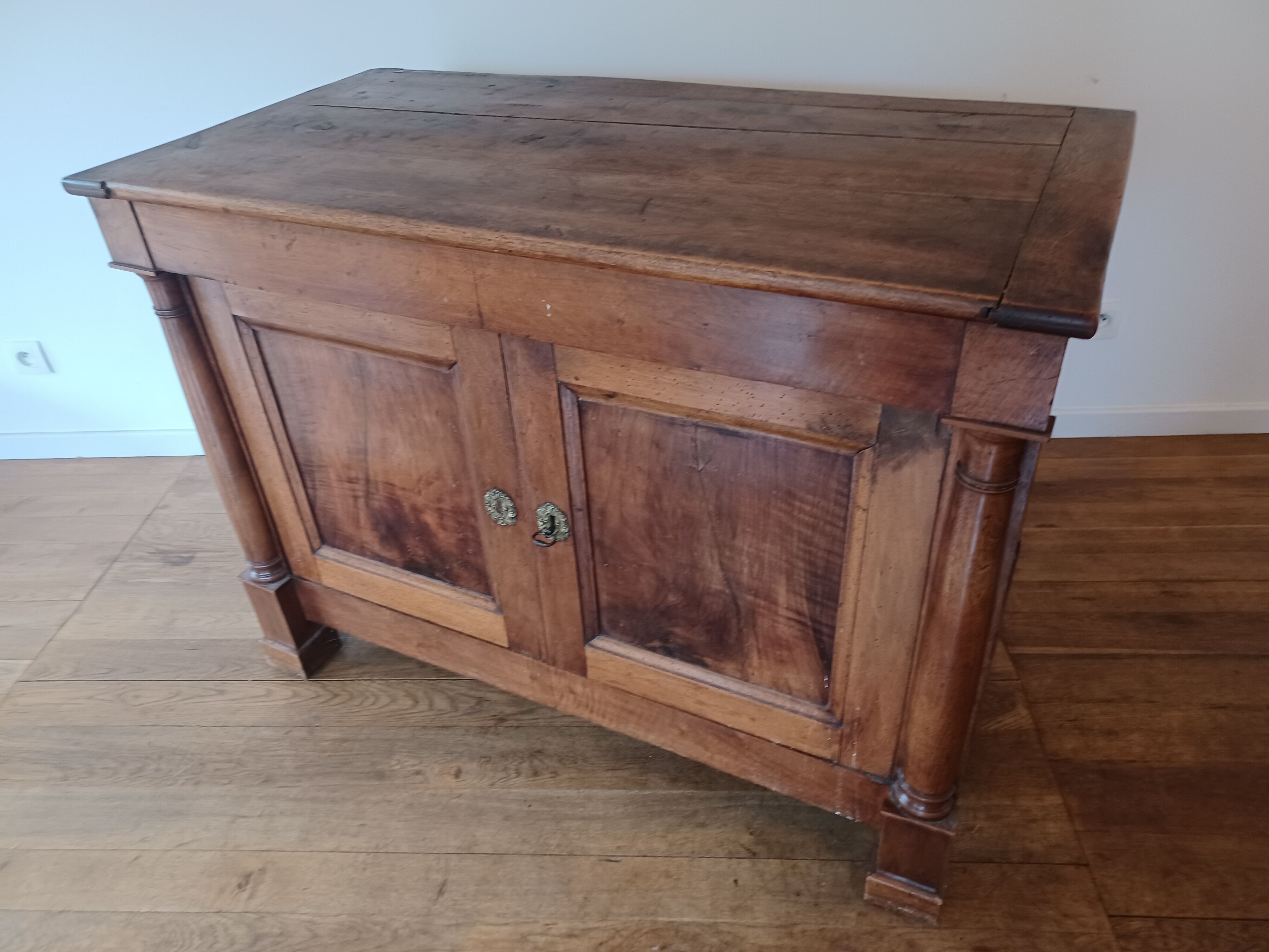 2 doors sideboard, Empire