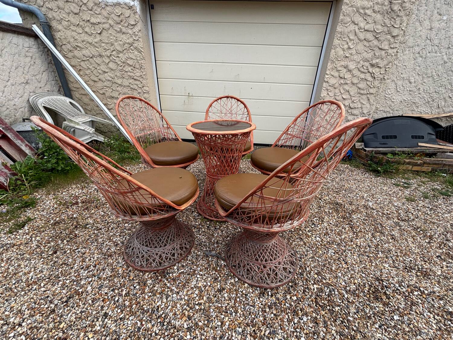 Russel Woodard garden or patio set