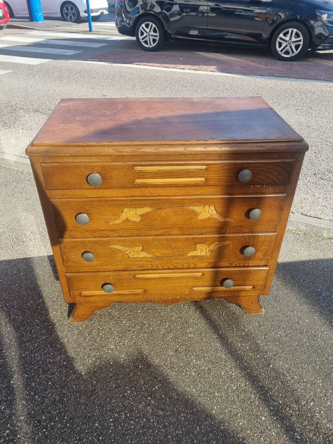 Art Deco chest of drawers