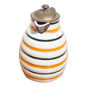 Ceramic pitcher with filter lid
