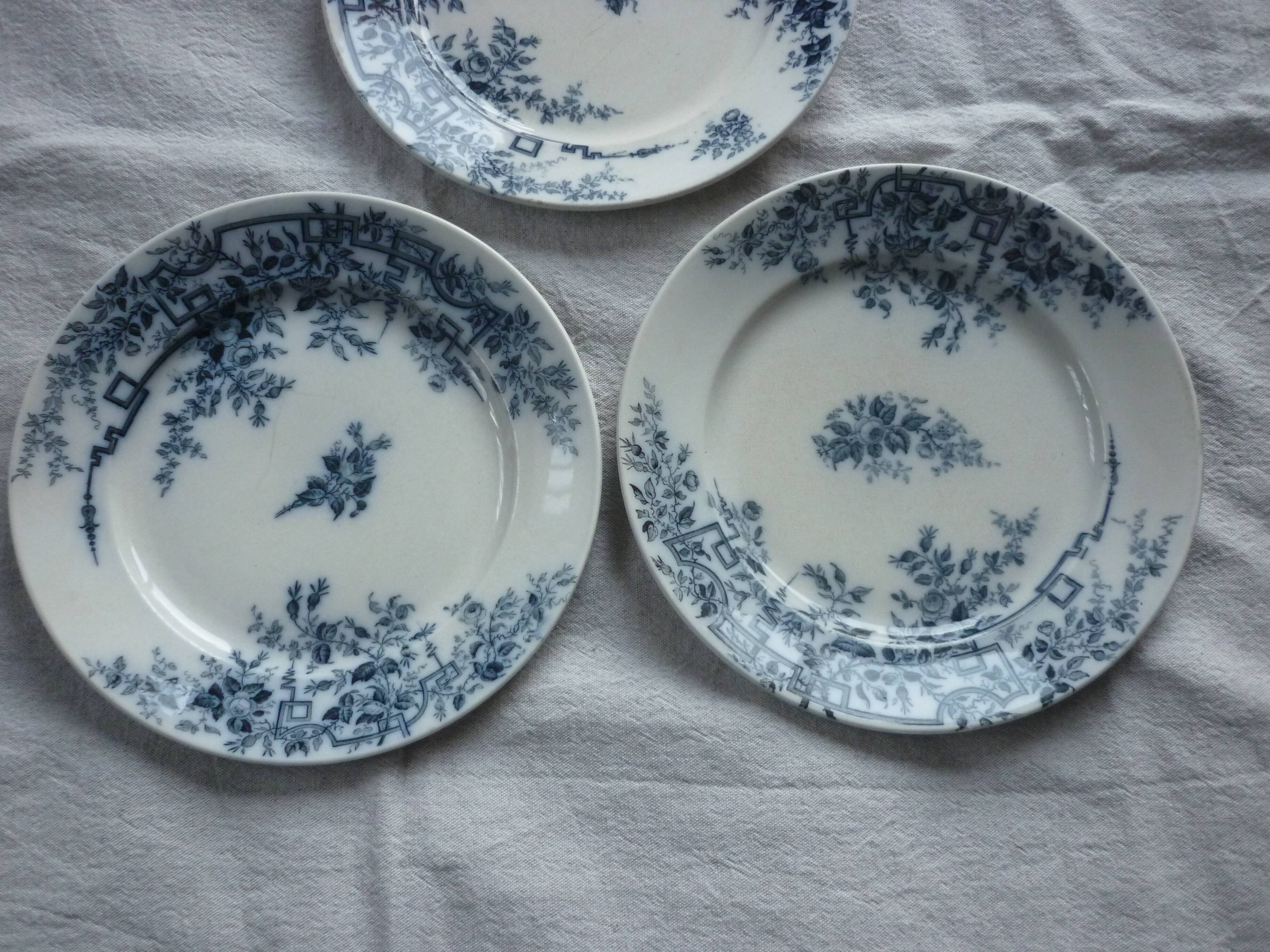3 plates flat blue pink badonviller
