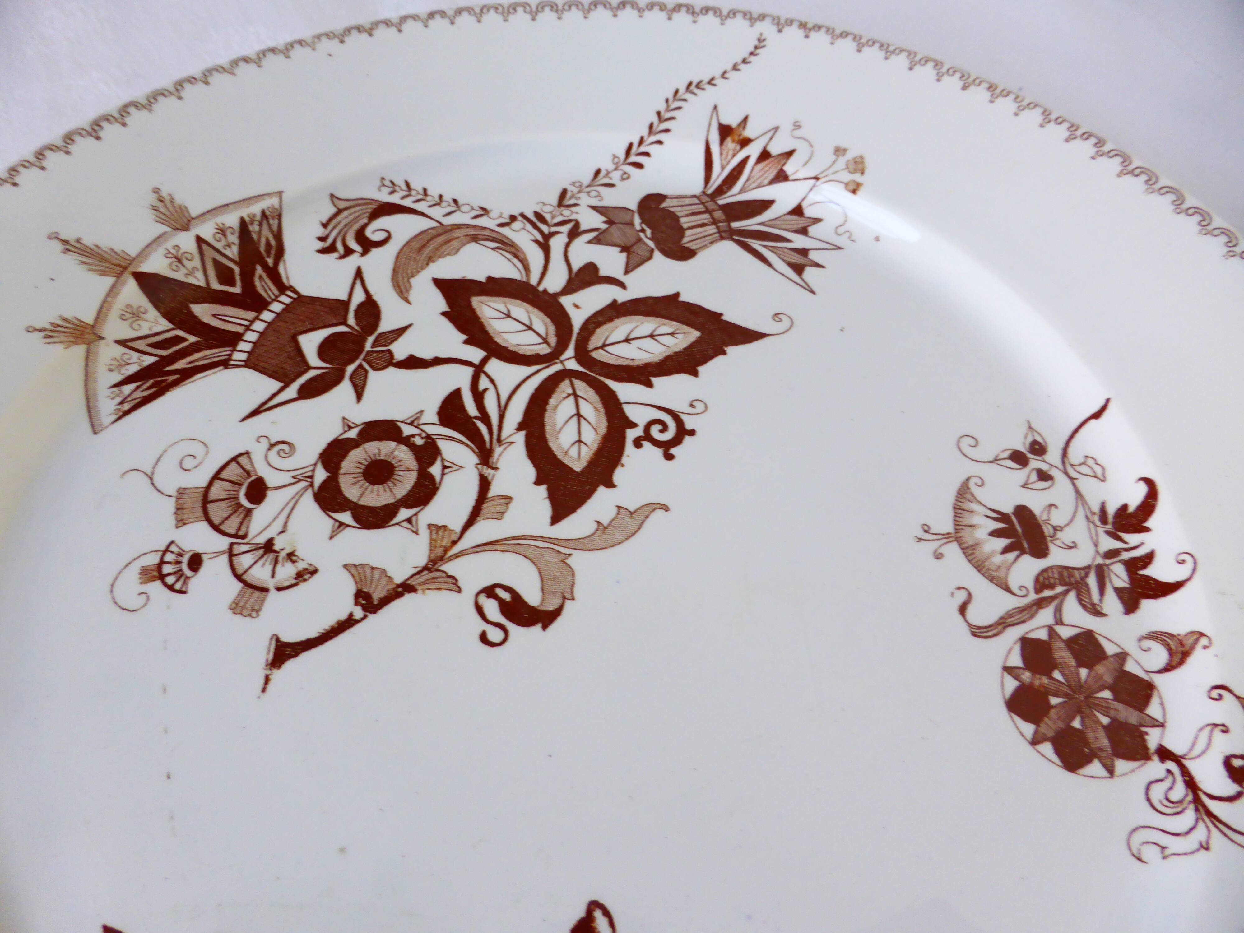 4 flat plates from Sarreguemines, Danish model 210401.