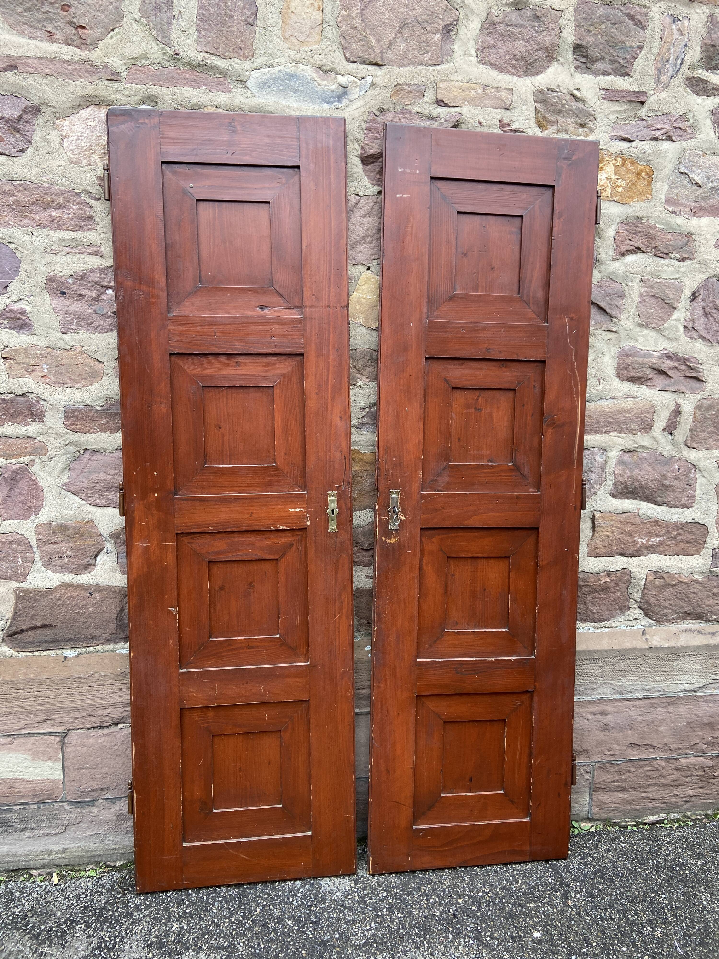 Paire de portes persiennes volet vintage shutters décoration tête de lit aménagement 1950