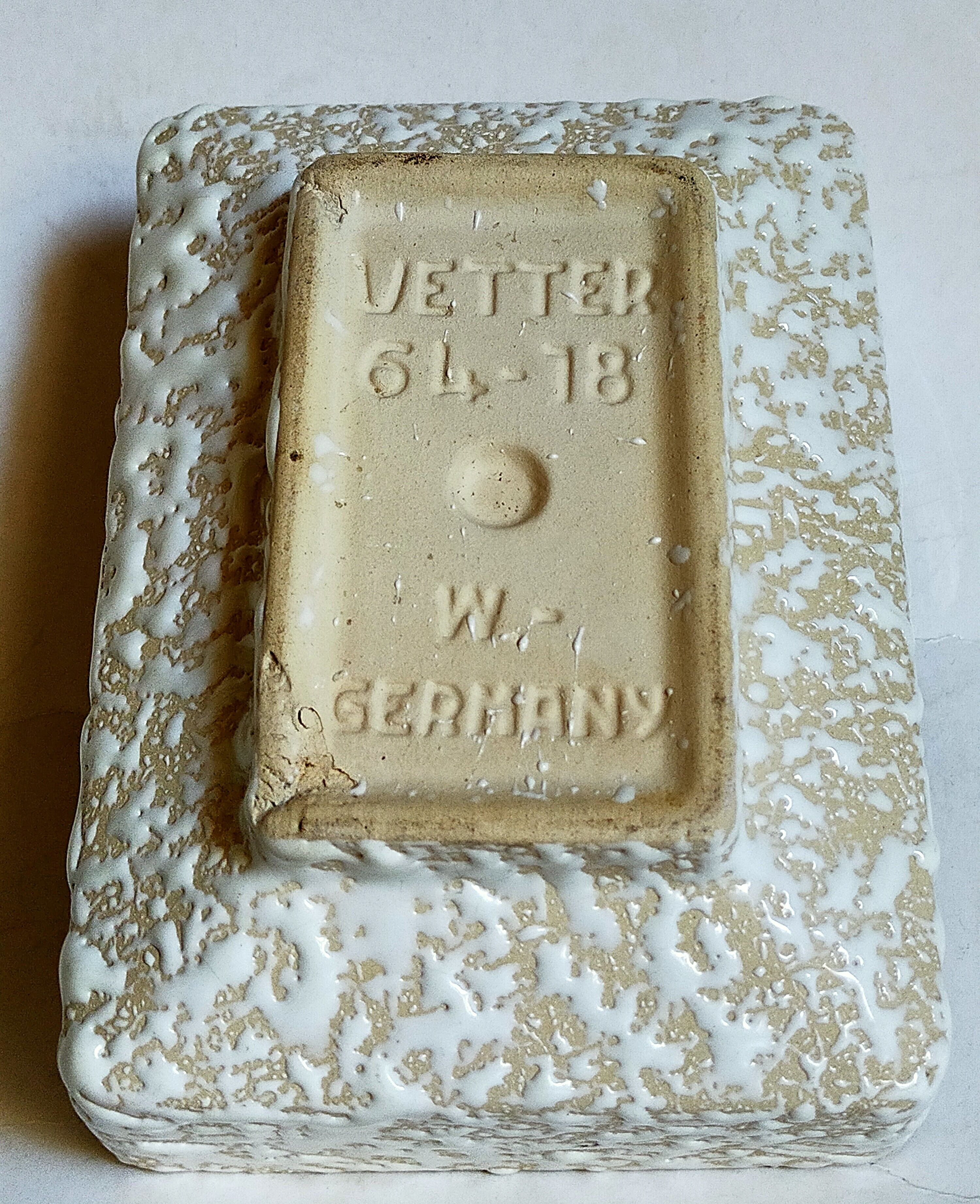 Ceramic cactus pot veter, west-germany model n° 64 with white foam