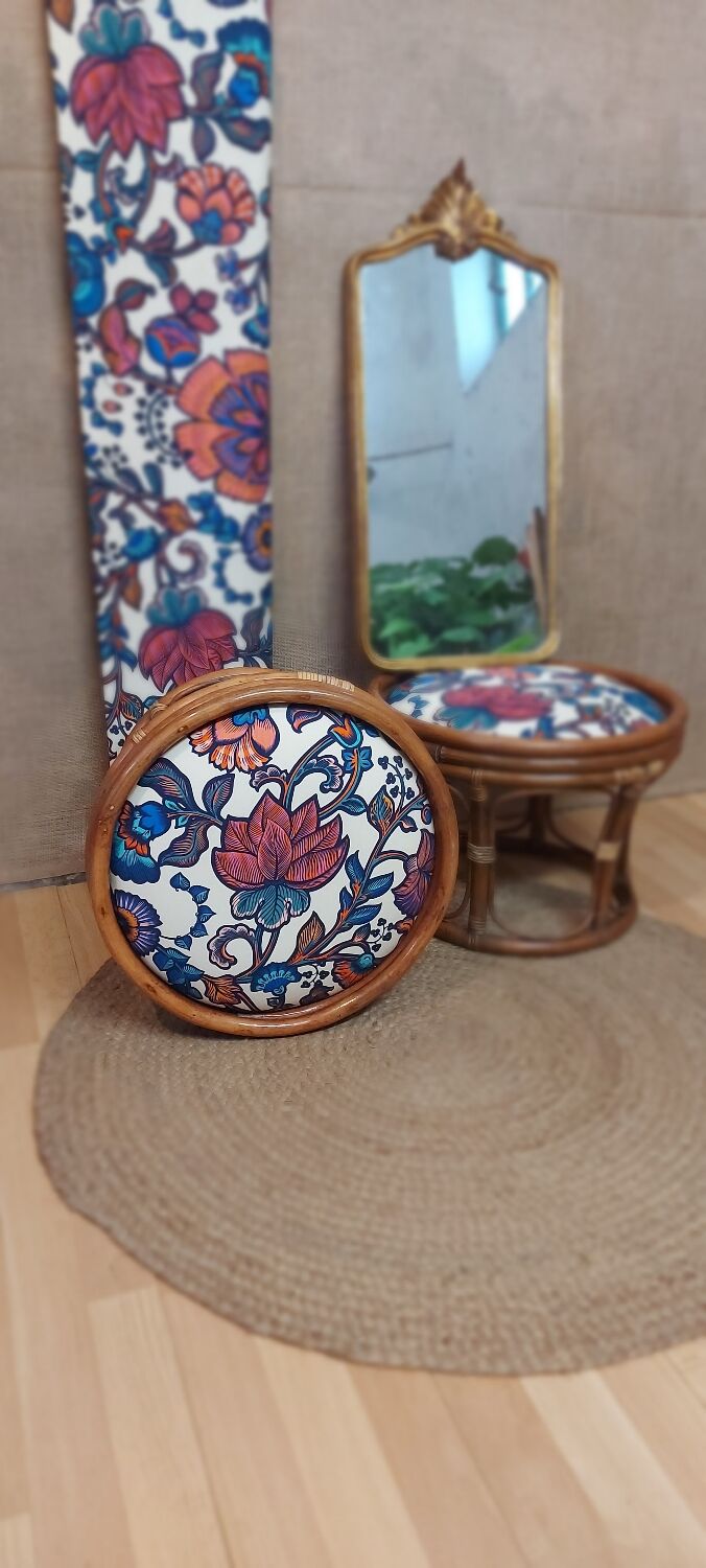 Pair of rattan stools