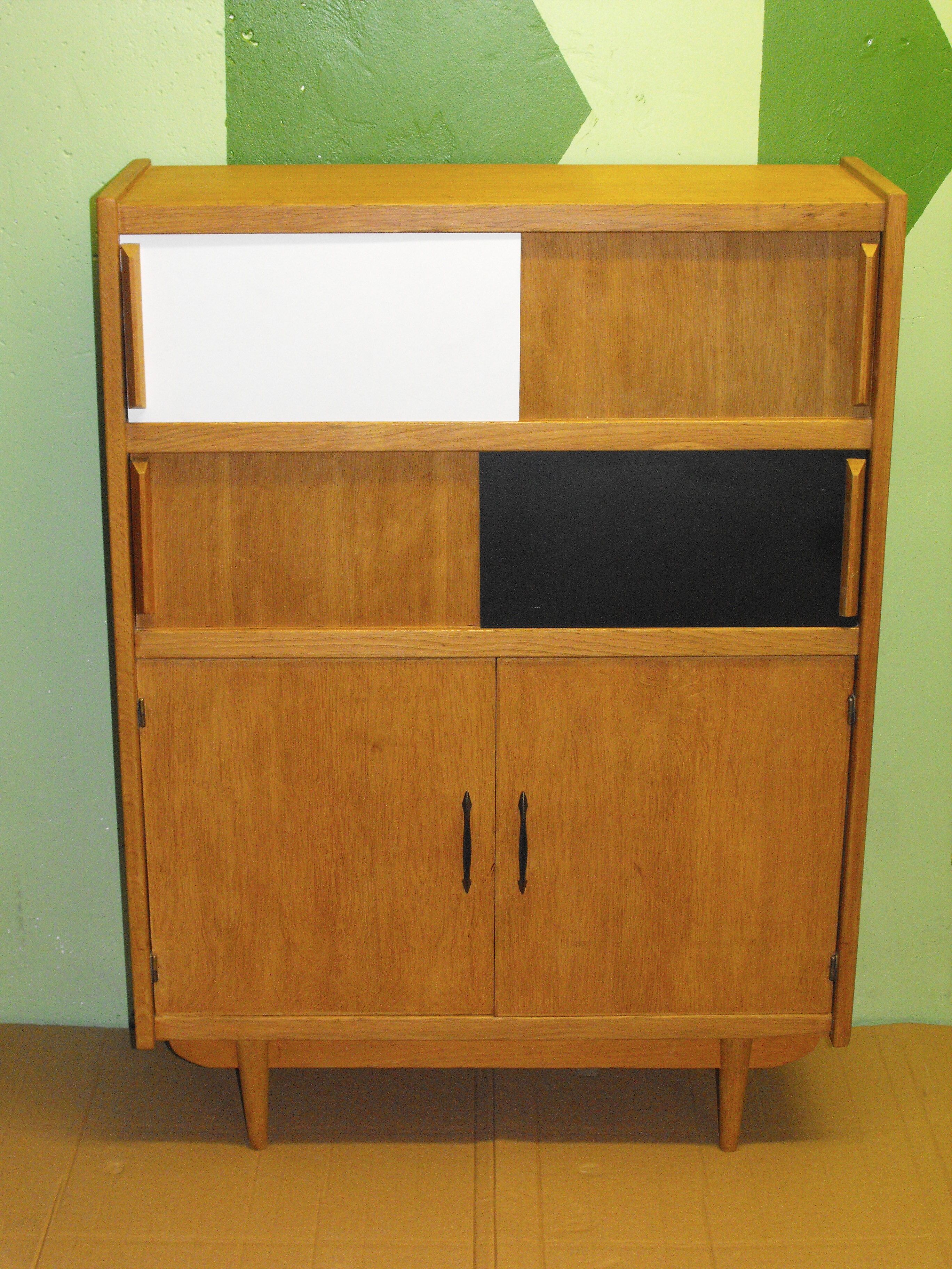 Buffet des années 50-60 .