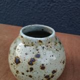 Lot vase and pair of stoneware cups