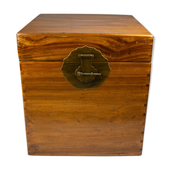 Box in camphrier