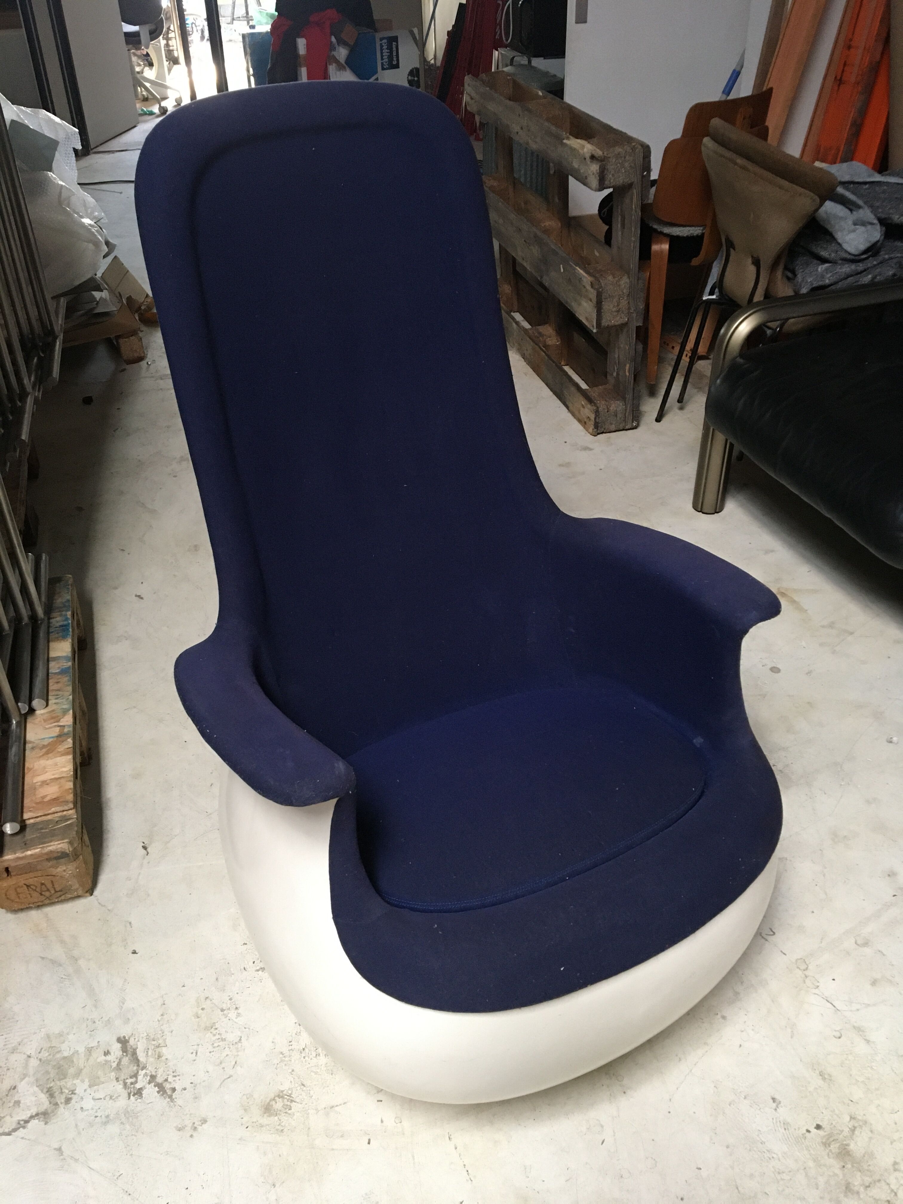 Armchair Culbuto Marc Held