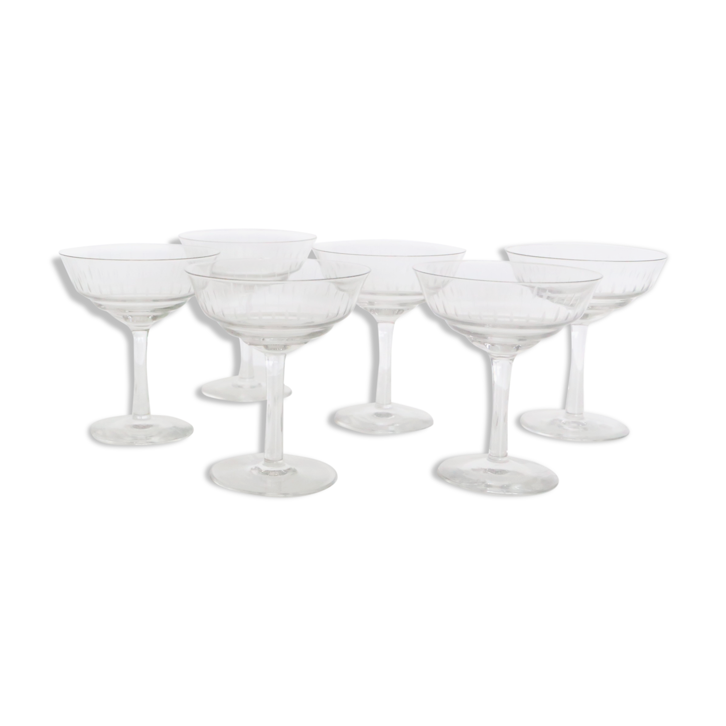 Ensemble de 6 coupes à champagne en cristal gravé