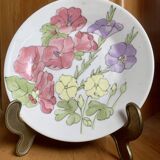 Ernestine Salerno Italian Collection Plate from the 1950s in very good condition.