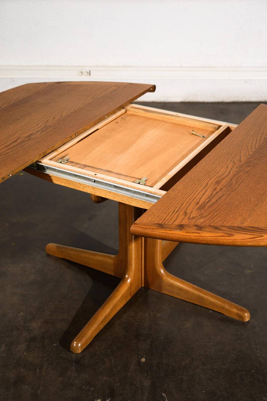Octagonal dining table