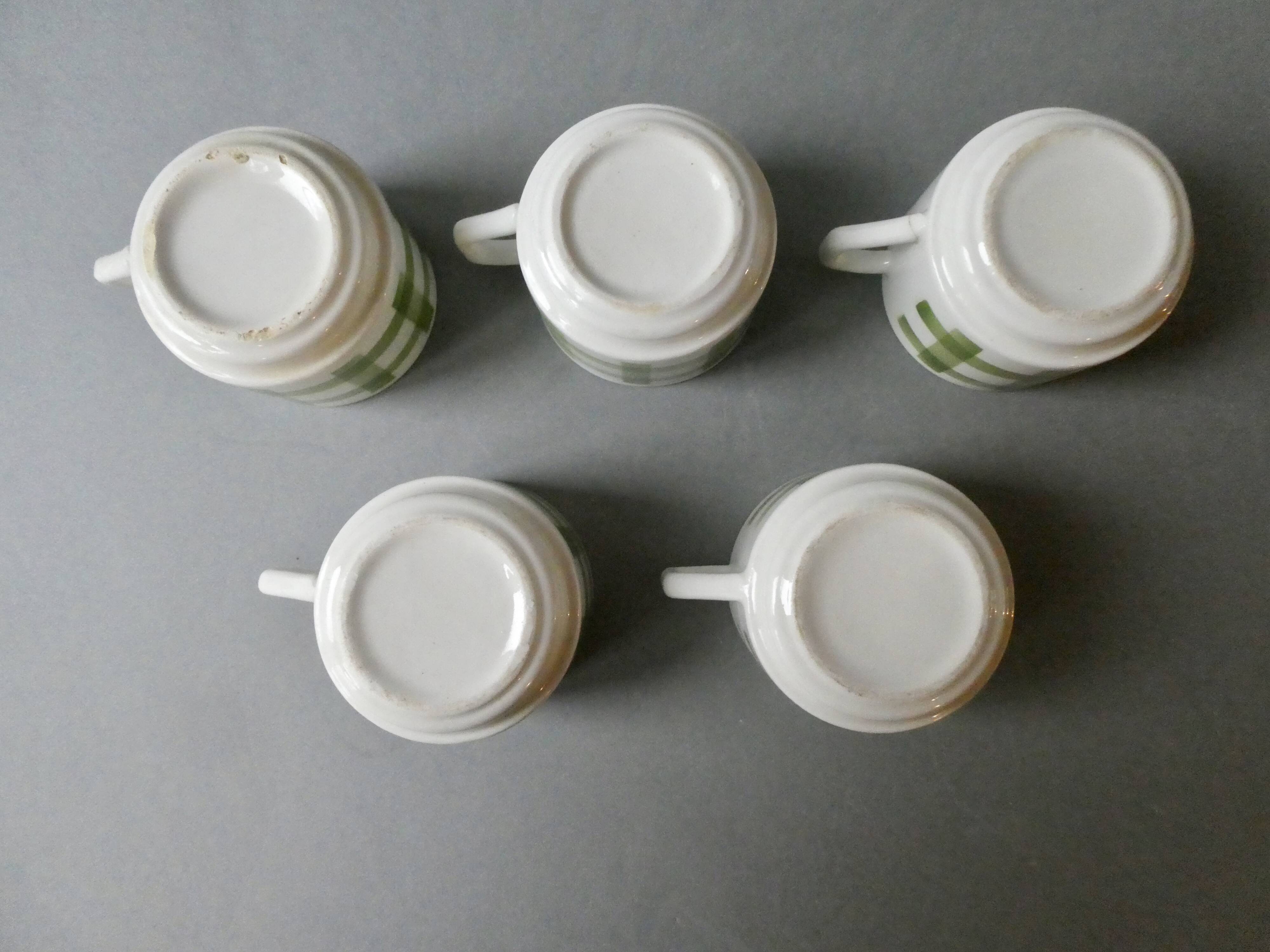 Lot de 5 tasses à café, décor torchon vert, années 70