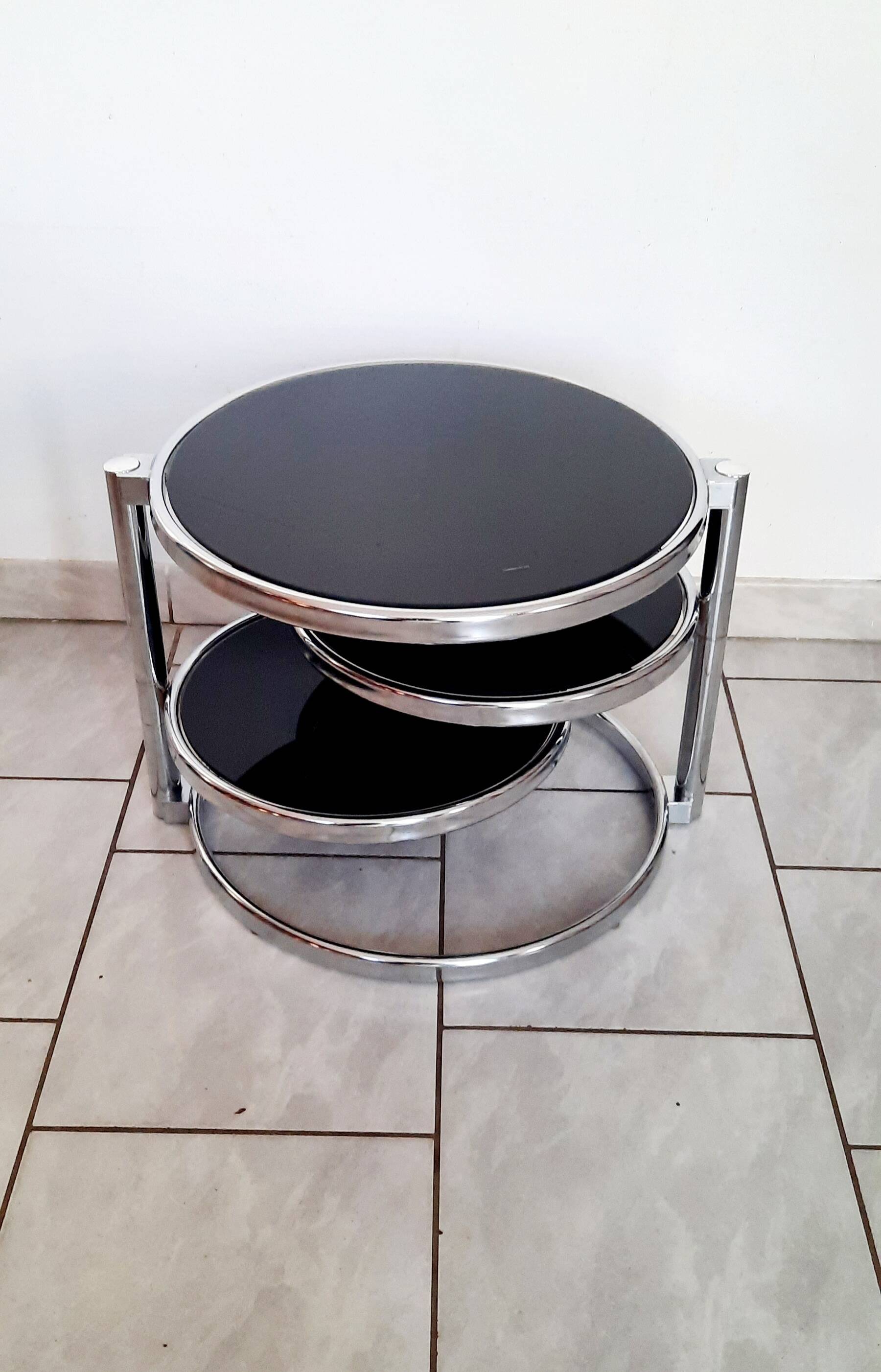 Round coffee table with 3 tiers, 1970s-80s