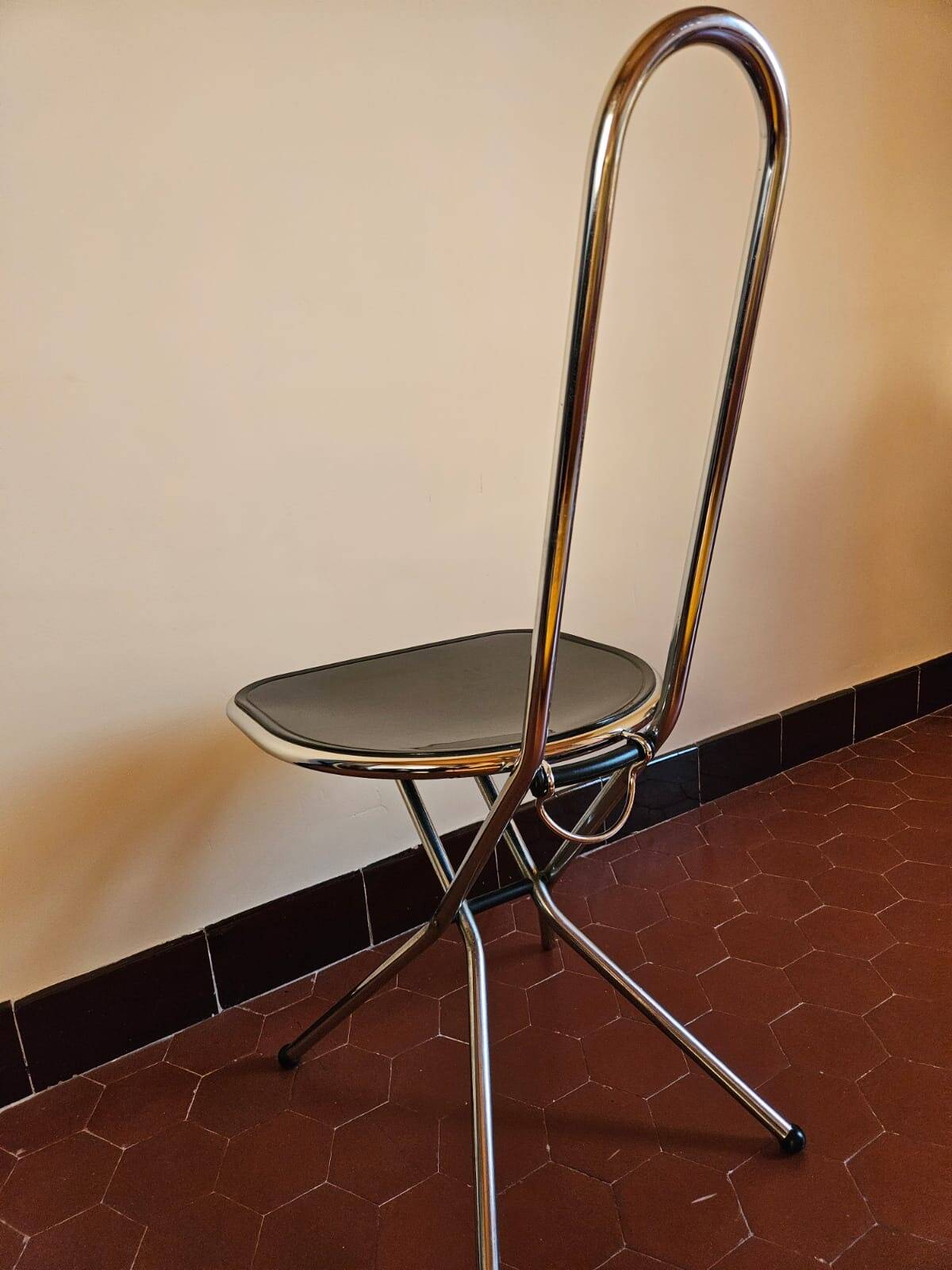 Ikea chair Isak design Niels Gammelgaard