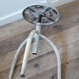 Industrial screw stool