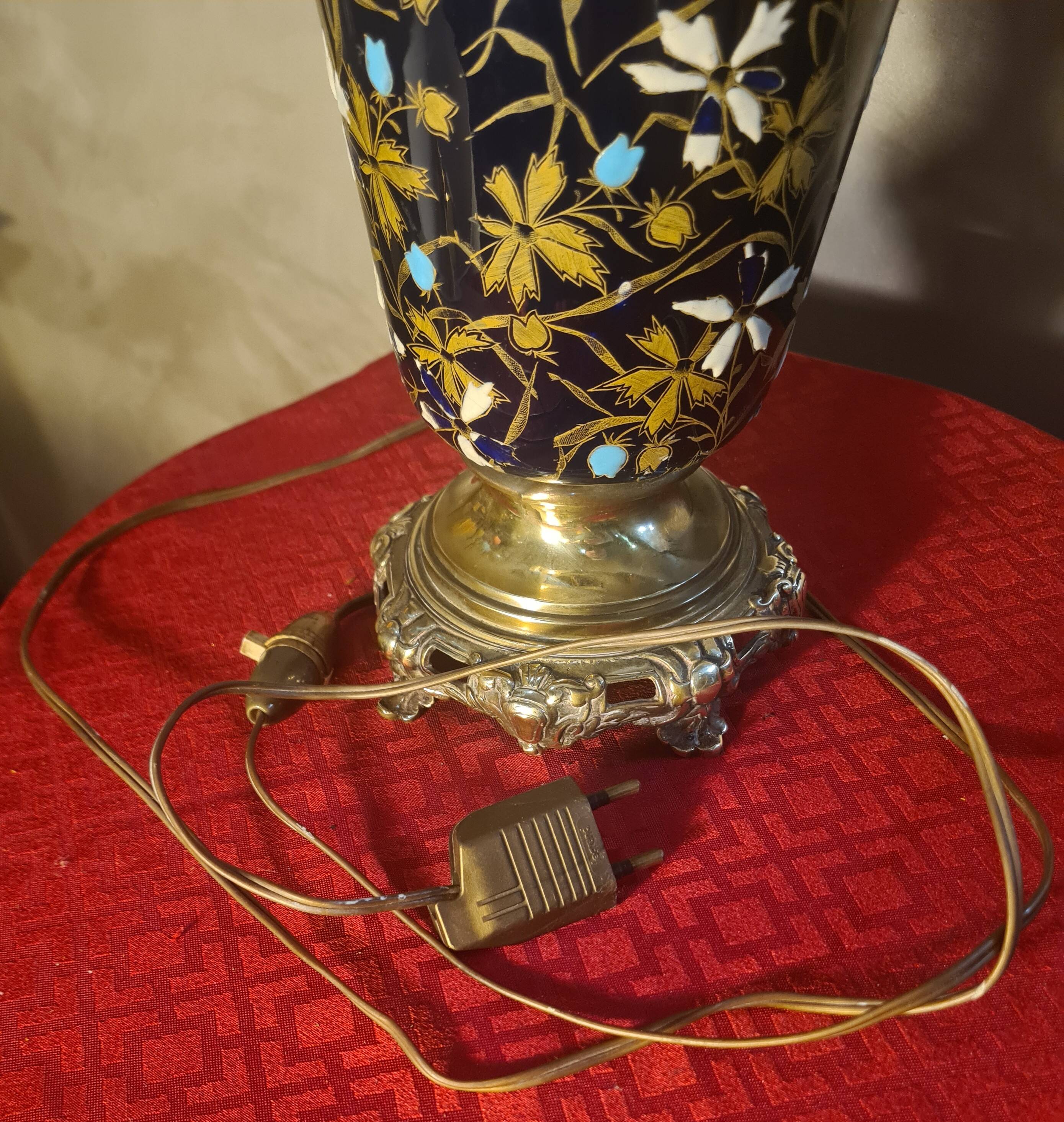 ceramic lamp in Gien style, and bronze, 54x25 with glass shade