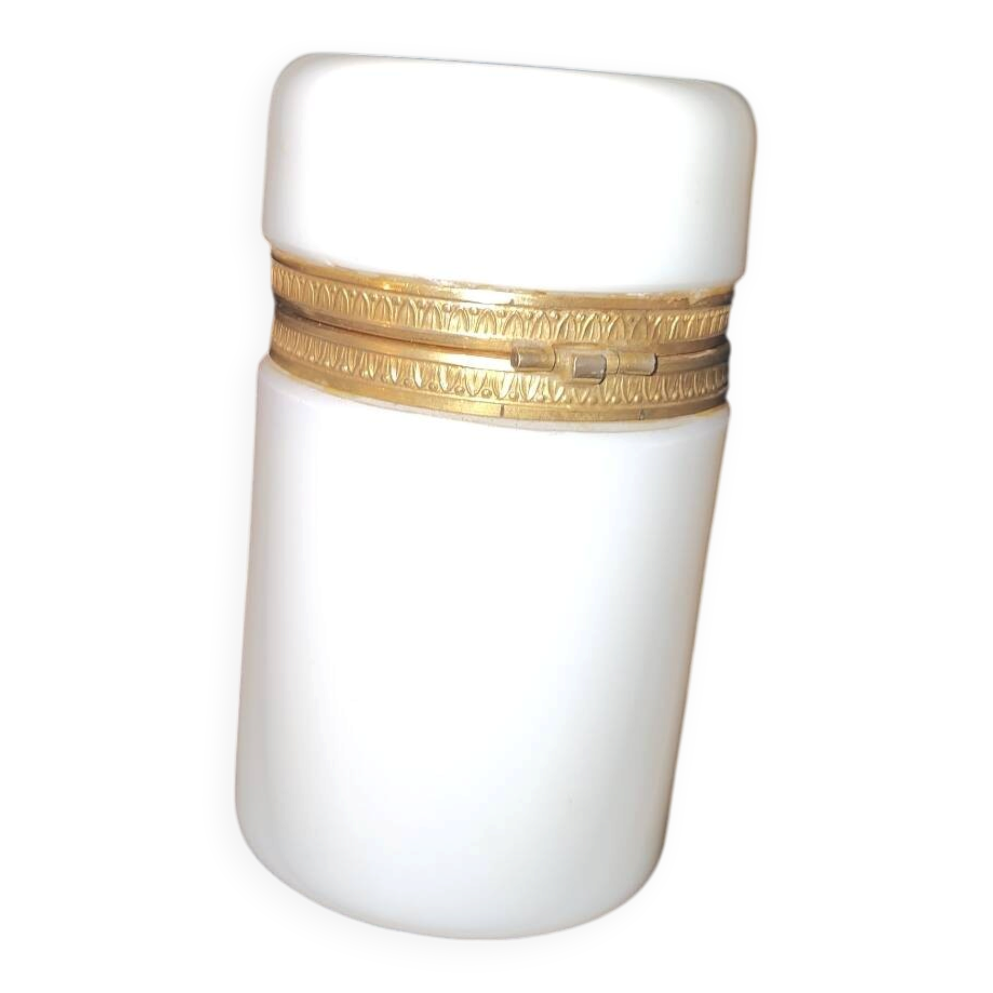 Collectible lighter in white opaline