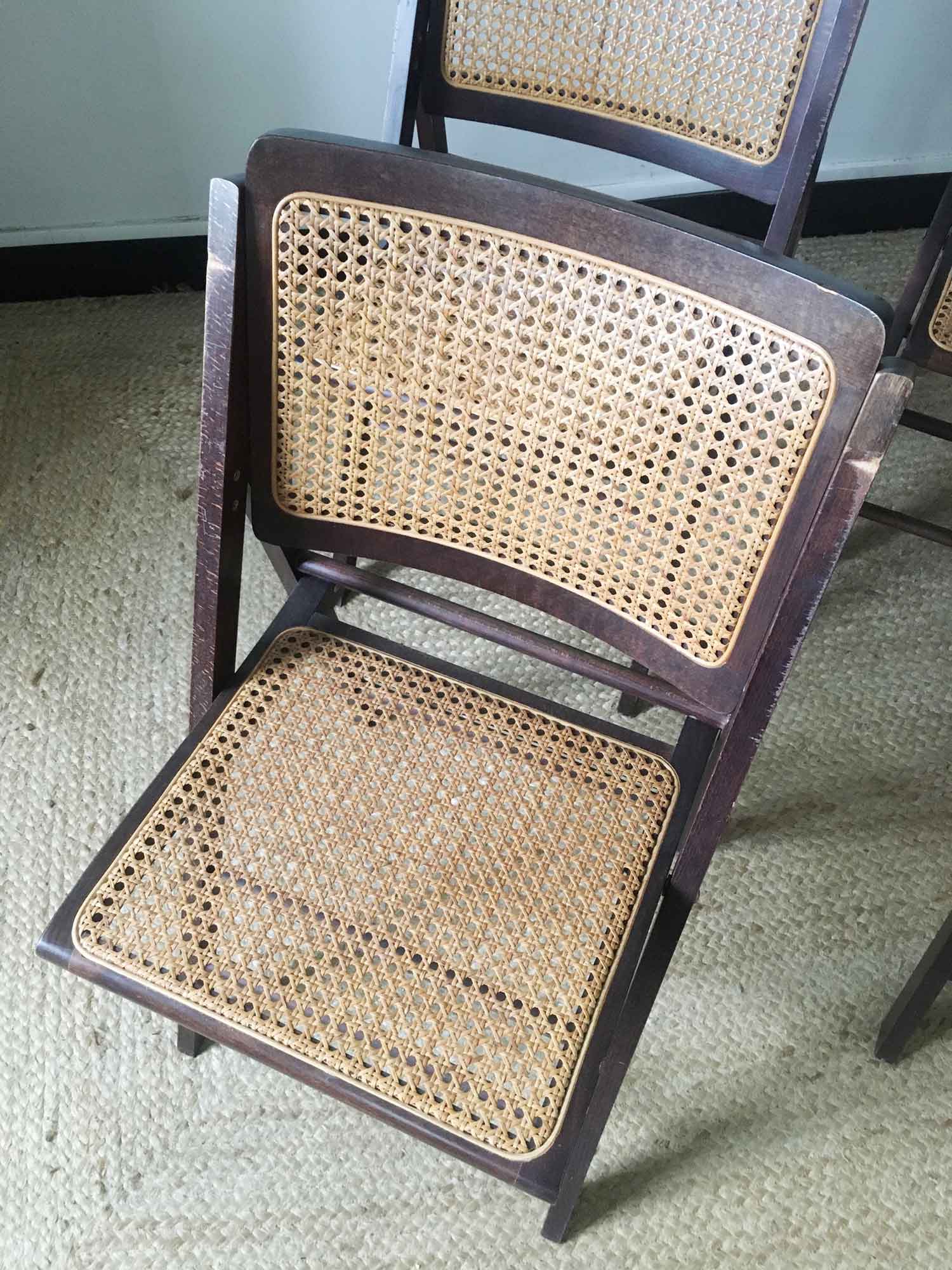Canning folding chairs