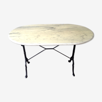 Bistro marble table