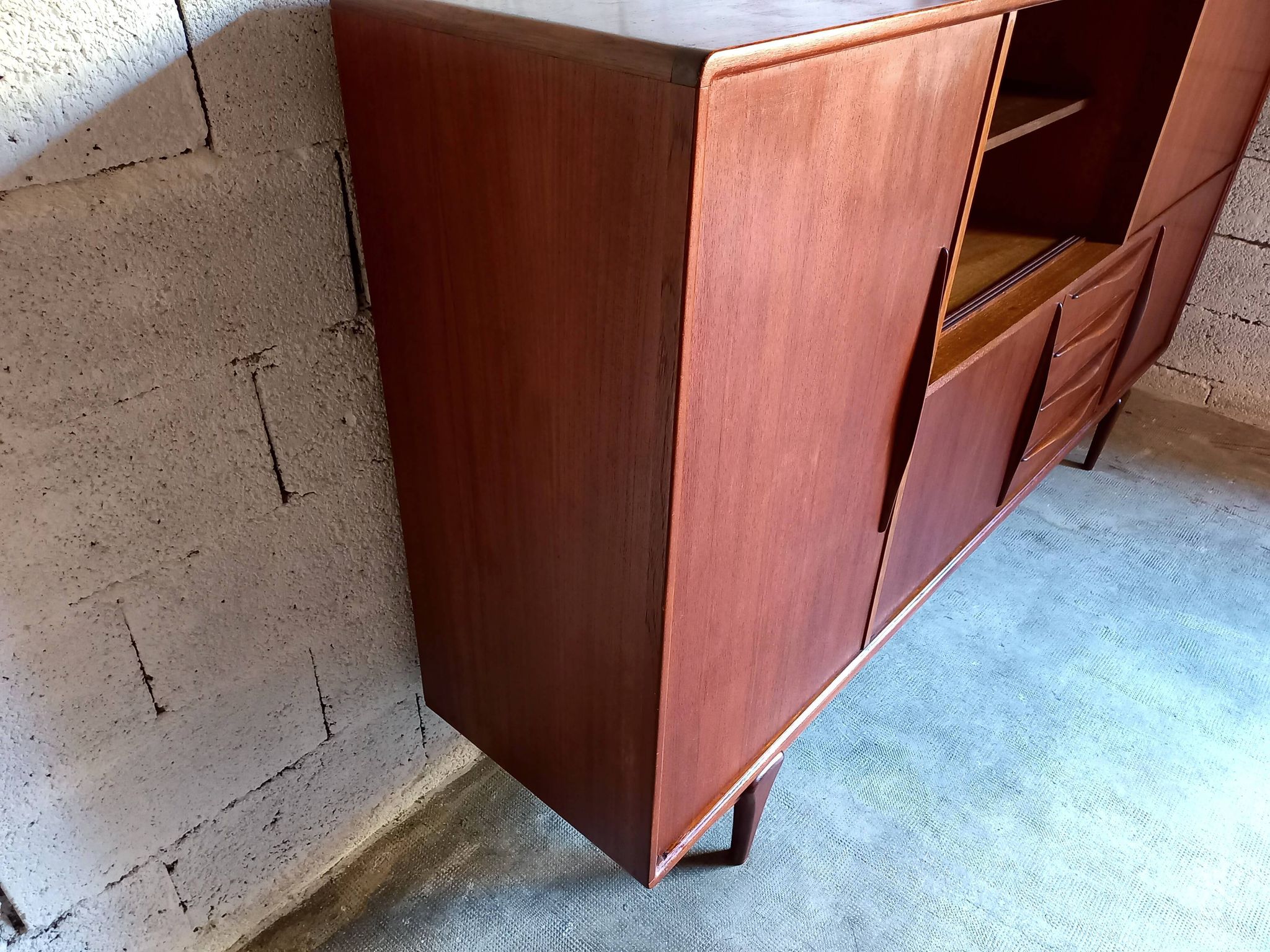Vintage Scandinavian high row 50s 60s teak