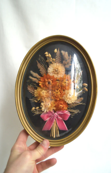 Plant frame with curved glass