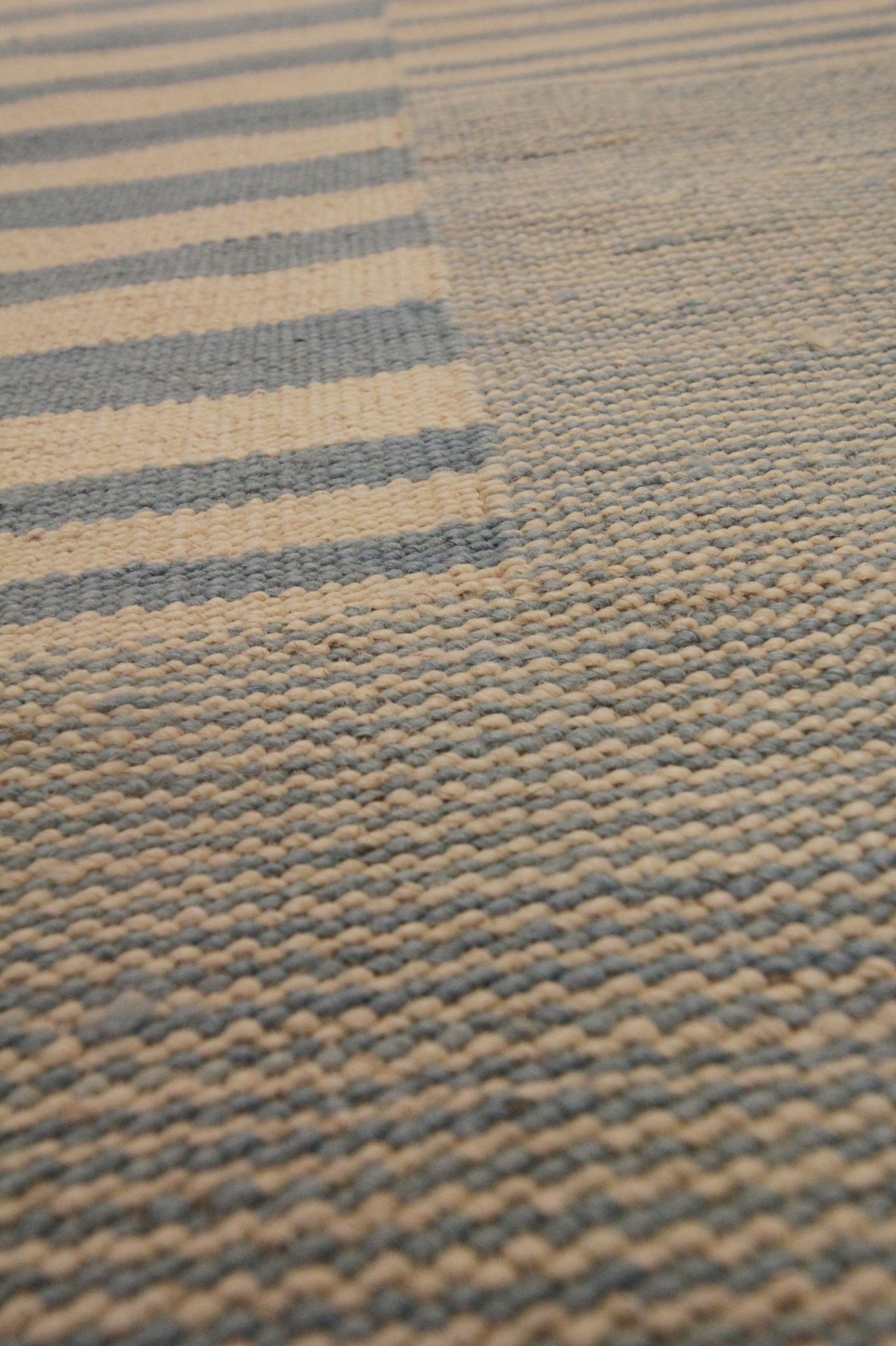Blue cream wool kilim handwoven modern kilim flat-weave area rug-205x283cm