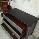 Old-style shabby chic gustavian patina