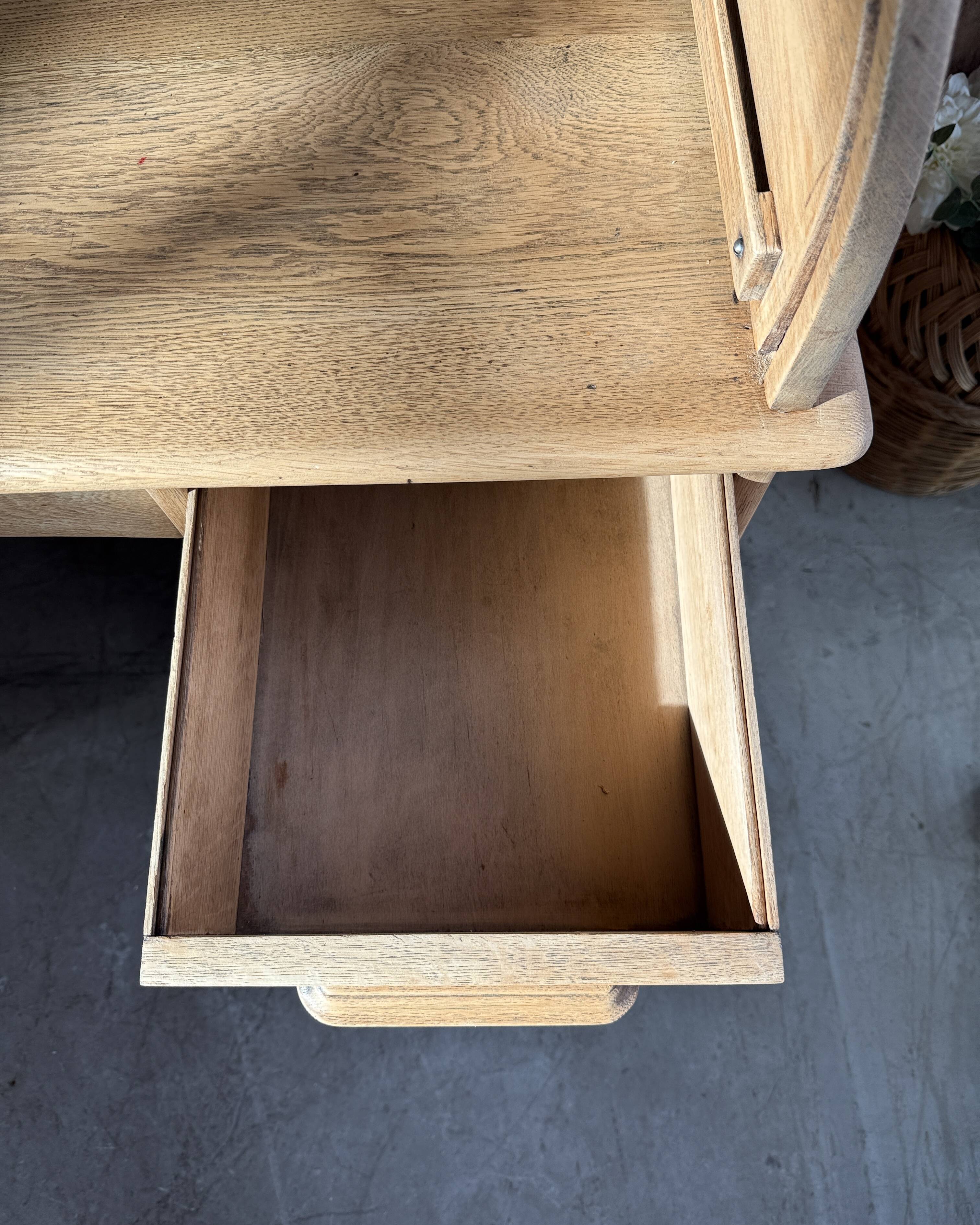 American oak cylinder desk (renovated)