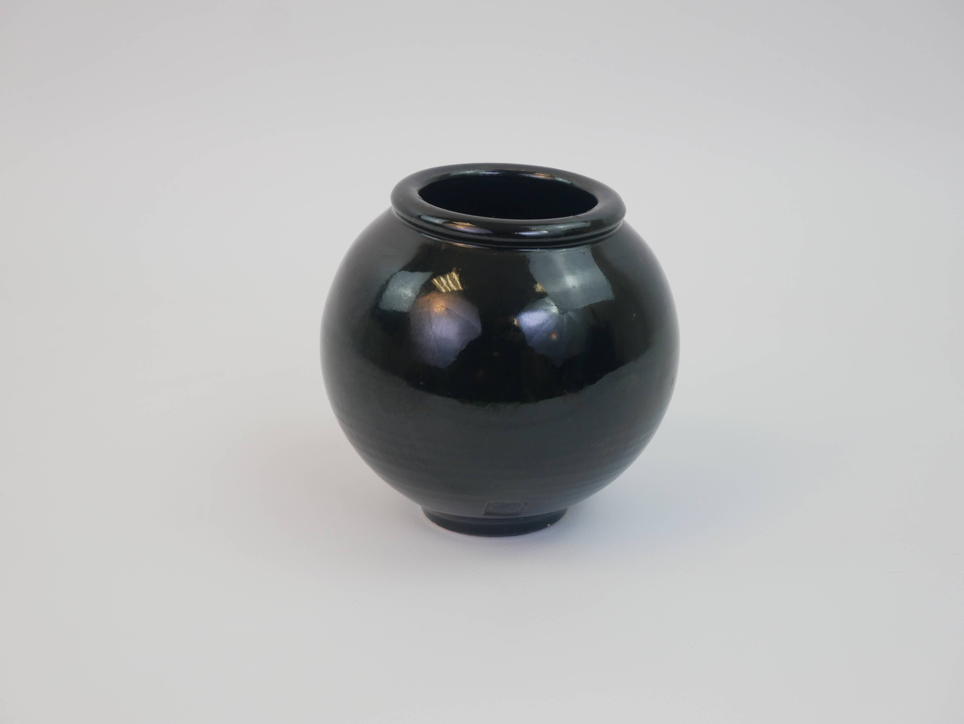 Black ceramic ball vase from Biot
